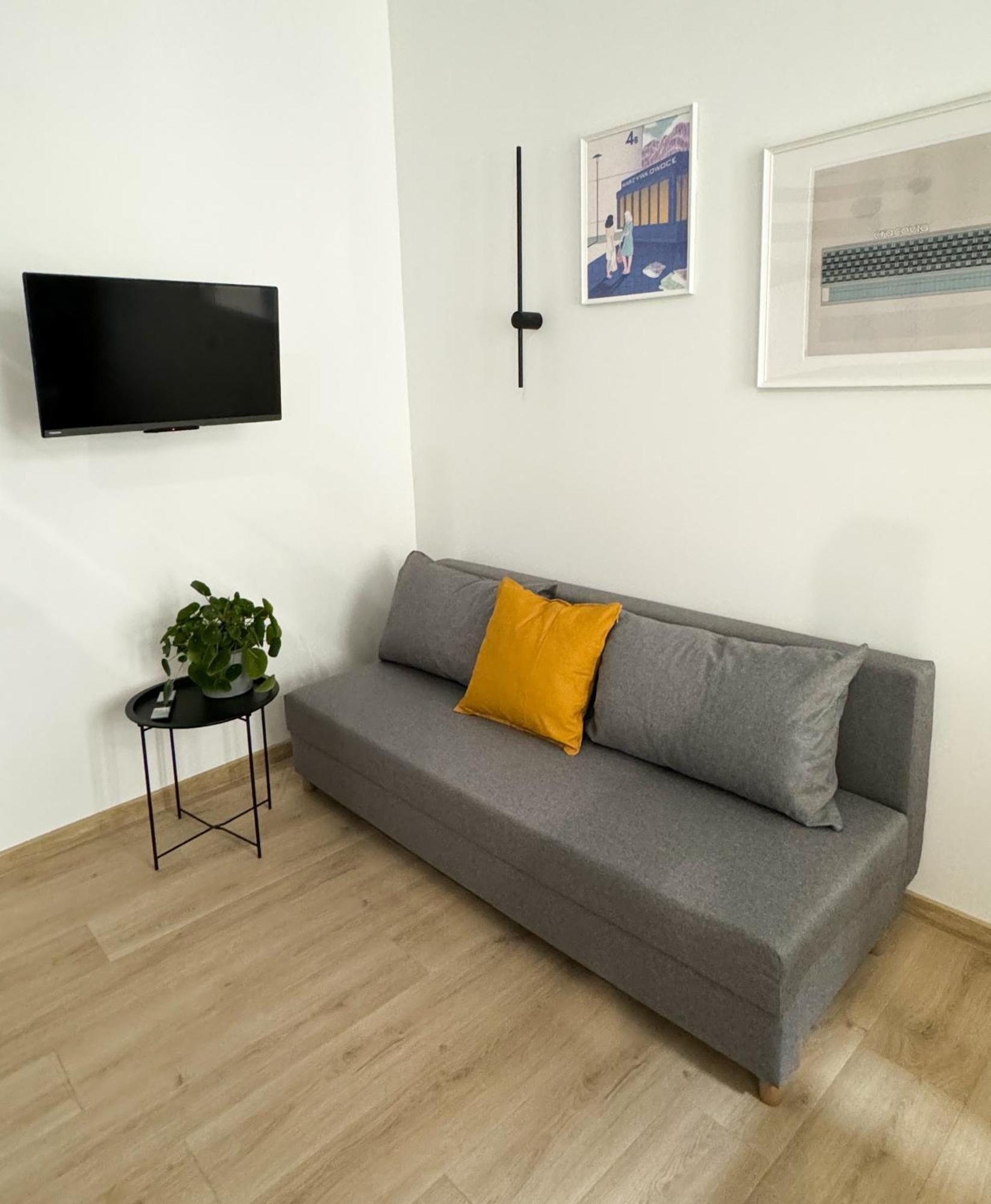 City Center, Modern, Quiet Place By Homeclick Krakow Bagian luar foto